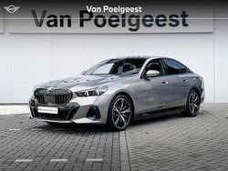 Oxidgrau metallic (grijs metallic) Gebruikt 2024 BMW 530e Comfort Edition Sedan | € 67.900