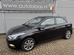 Zwart Gebruikt 2018 Hyundai i20 Hatchback | € 13.950 (Eerlijke prijs)