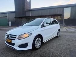 Wit Gebruikt 2018 Mercedes B220 Ambition MPV | € 4.800 (Eerlijke prijs)