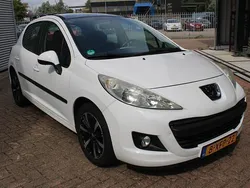 Wit Gebruikt 2010 Peugeot 207 Hatchback | € 2.250 (Eerlijke prijs)