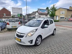 Wit Gebruikt 2010 Chevrolet Spark LT Hatchback | € 2.750 (Eerlijke prijs)