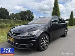 Zwart Gebruikt 2017 VW Golf VII Highline Stationwagen | € 16.750 (Iets duurder)