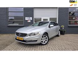 Grijs Gebruikt 2014 Volvo V60 Momentum Stationwagen | € 12.950 (Eerlijke prijs)