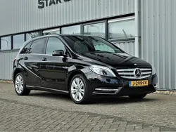 Zwart Gebruikt 2013 Mercedes B220 Prestige MPV | € 18.950