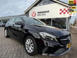Zwart Gebruikt 2017 Mercedes A160 Ambition Hatchback | € 15.950 (Eerlijke prijs)