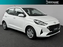 Atlas white solid Gebruikt 2022 Hyundai i10 Comfort Hatchback | € 12.800 (Goede deal)