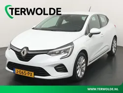 Wit Gebruikt 2020 Renault Clio V Intens Hatchback | € 15.945 (Eerlijke prijs)