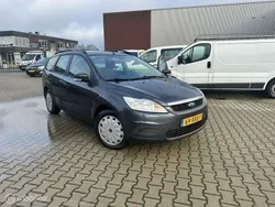 Grijs Gebruikt 2011 Ford Focus Stationwagen | € 1.950