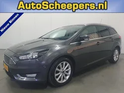 Grijs, metallic lak Gebruikt 2016 Ford Focus Titanium Stationwagen | € 9.995 (Goede deal)