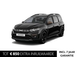 Zwart Nieuw 2025 Dacia Jogger Extreme MPV | € 30.700 (Iets duurder)