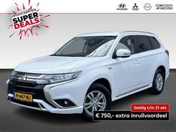 Wit metallic Gebruikt 2020 Mitsubishi Outlander P-HEV SUV | € 19.930 (Goede deal)