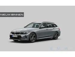 Grijs Gebruikt 2024 BMW 330 M Performance Stationwagen | € 51.740 (Iets duurder)