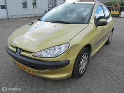 Geel Gebruikt 2004 Peugeot 206 Hatchback | € 999 (Super prijs)