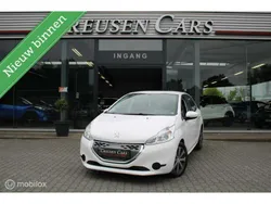 Wit Gebruikt 2012 Peugeot 208 Hatchback | € 4.950 (Duur)