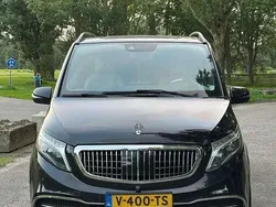Gebruikt 2019 Mercedes V220 Avantgarde MPV | € 38.000
