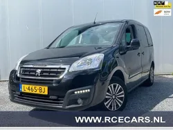 Zwart, metallic lak Gebruikt 2016 Peugeot Partner Tepee Access MPV | € 9.444 (Iets duurder)