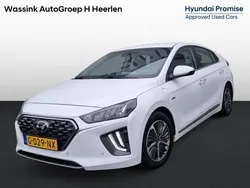 Wit Gebruikt 2019 Hyundai Ioniq Premium Sedan | € 19.895 (Iets duurder)
