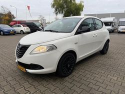 Wit Gebruikt 2014 Lancia Ypsilon Hatchback | € 6.945 (Iets duurder)