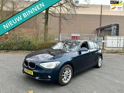 Blauw, metallic lak Gebruikt 2013 BMW 120 Executive Hatchback | € 5.999 (Super prijs)