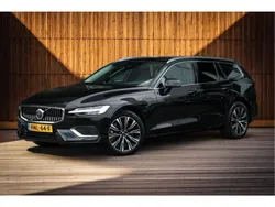 Zwart Gebruikt 2023 Volvo V60 Plus Stationwagen | € 43.900 (Goede deal)