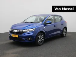 Blauw Gebruikt 2024 Dacia Sandero Expression Hatchback | € 19.935 (Eerlijke prijs)