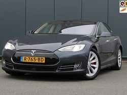 Grijs (metallic) Gebruikt 2015 Tesla Model S Hatchback | € 17.500 (Super prijs)