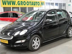 Zwart, metallic lak Gebruikt 2006 Smart ForFour Pure Hatchback | € 1.244 (Eerlijke prijs)