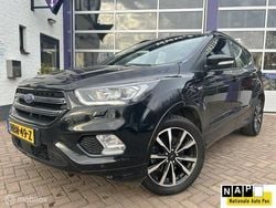 Zwart Gebruikt 2020 Ford Kuga ST-Line SUV | € 21.999 (Goede deal)