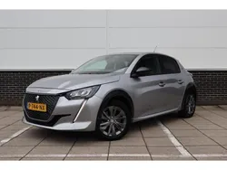 Grijs Gebruikt 2022 Peugeot e-208 Allure Hatchback | € 19.885 (Goede deal)