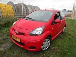 Rood Gebruikt 2009 Toyota Aygo Comfort Hatchback | € 1.350 (Goede deal)