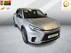 Grijs Nieuw 2025 Lexus LBX Business Edition SUV | € 39.950 (Eerlijke prijs)