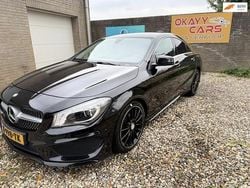Zwart Gebruikt 2016 Mercedes CLA180 Prestige Sedan | € 14.950 (Goede deal)