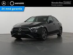 Zwart, metallic lak Gebruikt 2024 Mercedes A180 AMG Sedan | € 39.850 (Duur)