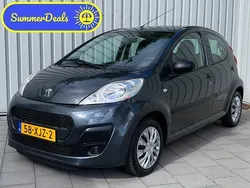 Grijs, metallic lak Gebruikt 2012 Peugeot 107 Access Hatchback | € 4.445 (Eerlijke prijs)