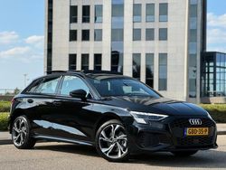 Zwart Gebruikt 2024 Audi A3 Sportback Comfort Hatchback | € 47.900