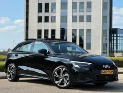 Zwart Nieuw 2024 Audi A3 Sportback Comfort Hatchback | € 47.900