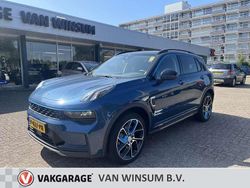 Blauw, metallic lak Gebruikt 2022 Lynk & Co 01 SUV | € 25.450 (Eerlijke prijs)
