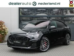 Zwart Nieuw 2025 Audi Q8 e-tron Competition SUV | € 120.600