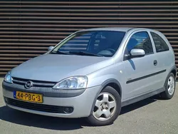 Grijs Gebruikt 2001 Opel Corsa Comfort Hatchback | € 599 (Eerlijke prijs)