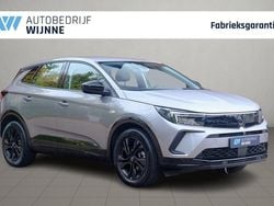 Grijs, metallic lak Gebruikt 2024 Opel Grandland X SUV | € 26.450 (Goede deal)