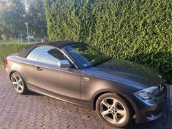 Grijs Gebruikt 2013 BMW 118 Cabriolet Exclusive Cabriolet | € 9.900 (Goede deal)