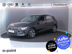 Zwart Gebruikt 2022 VW Golf VIII Style Hatchback | € 25.449 (Eerlijke prijs)