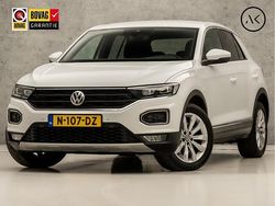Wit Gebruikt 2018 VW T-Roc Sportline SUV | € 19.945 (Eerlijke prijs)