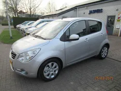 Grijs, metallic lak Gebruikt 2009 Opel Agila Enjoy Hatchback | € 7.500 (Eerlijke prijs)