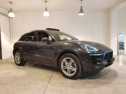 Grijs Gebruikt 2016 Porsche Macan Turbo SUV | € 44.900 (Iets duurder)