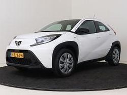 Wit Gebruikt 2024 Toyota Aygo X Play SUV | € 17.800