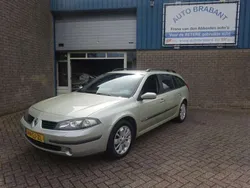 Geel Gebruikt 2006 Renault Laguna GrandTour Stationwagen | € 1.650