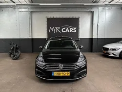 Zwart Gebruikt 2022 VW Passat Business Stationwagen | € 21.900 (Eerlijke prijs)