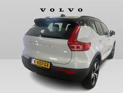 Grijs Gebruikt 2020 Volvo XC40 R-Design SUV | € 27.899 (Goede deal)