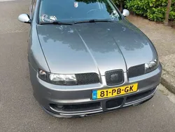 Grijs Gebruikt 2004 Seat Leon Hatchback | € 3.500 (Eerlijke prijs)
